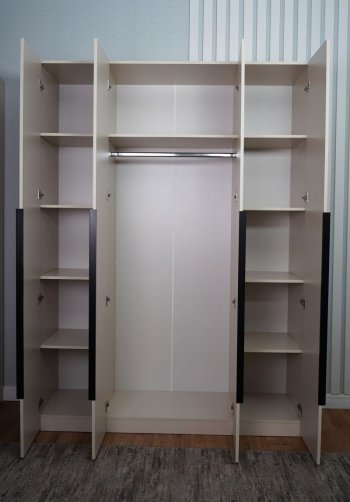 Шкаф 1600 мм Пальма, Сатин (ДСВ) в Нягани - nyagan.mebel-e96.ru