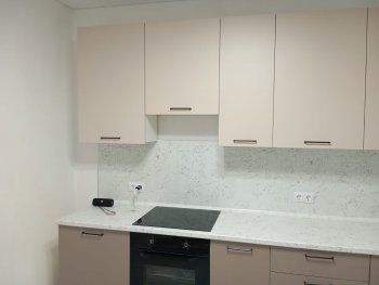 Кухонный гарнитур высокий Латте 3000 мм, Стол. 38 мм в Нягани - nyagan.mebel-e96.ru